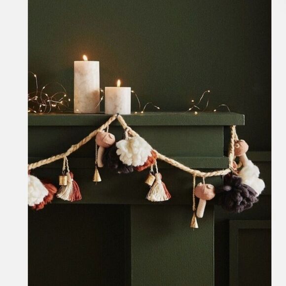 Anthropologie Large Mushroom Garland 72